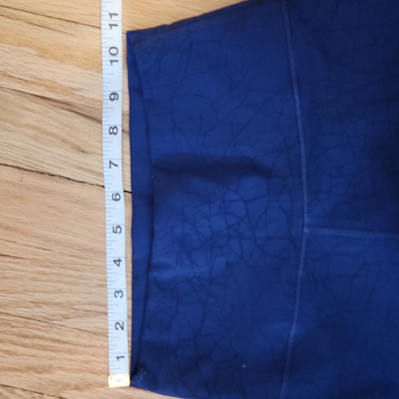 Lululemon Dark Purple/blue Leggings With Black Crackle Design Size 4 Yoga - Picture 5 of 12